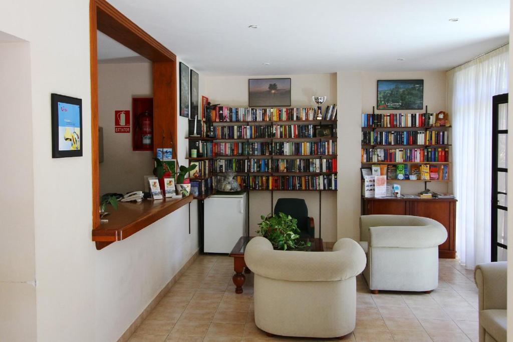 Apartamentos Punta Marina Вале Гран Рей Екстериор снимка